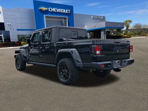 Used 2021 Jeep Gladiator Sport AWD/4WD image 24