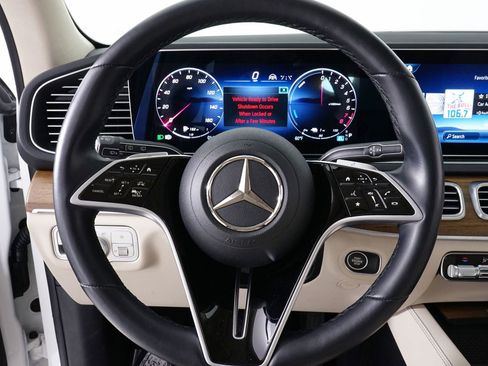Used 2025 Mercedes-Benz GLE 450e 4MATIC image 21
