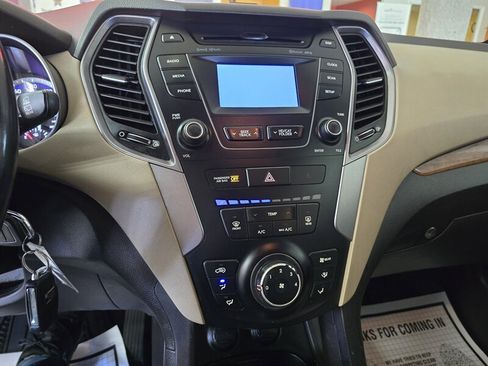 Used 2014 Hyundai Santa Fe GLS AWD/4WD image 24