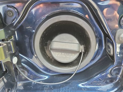 Used 2021 Nissan Armada Platinum w/ Captain's Chairs Package RWD image 34