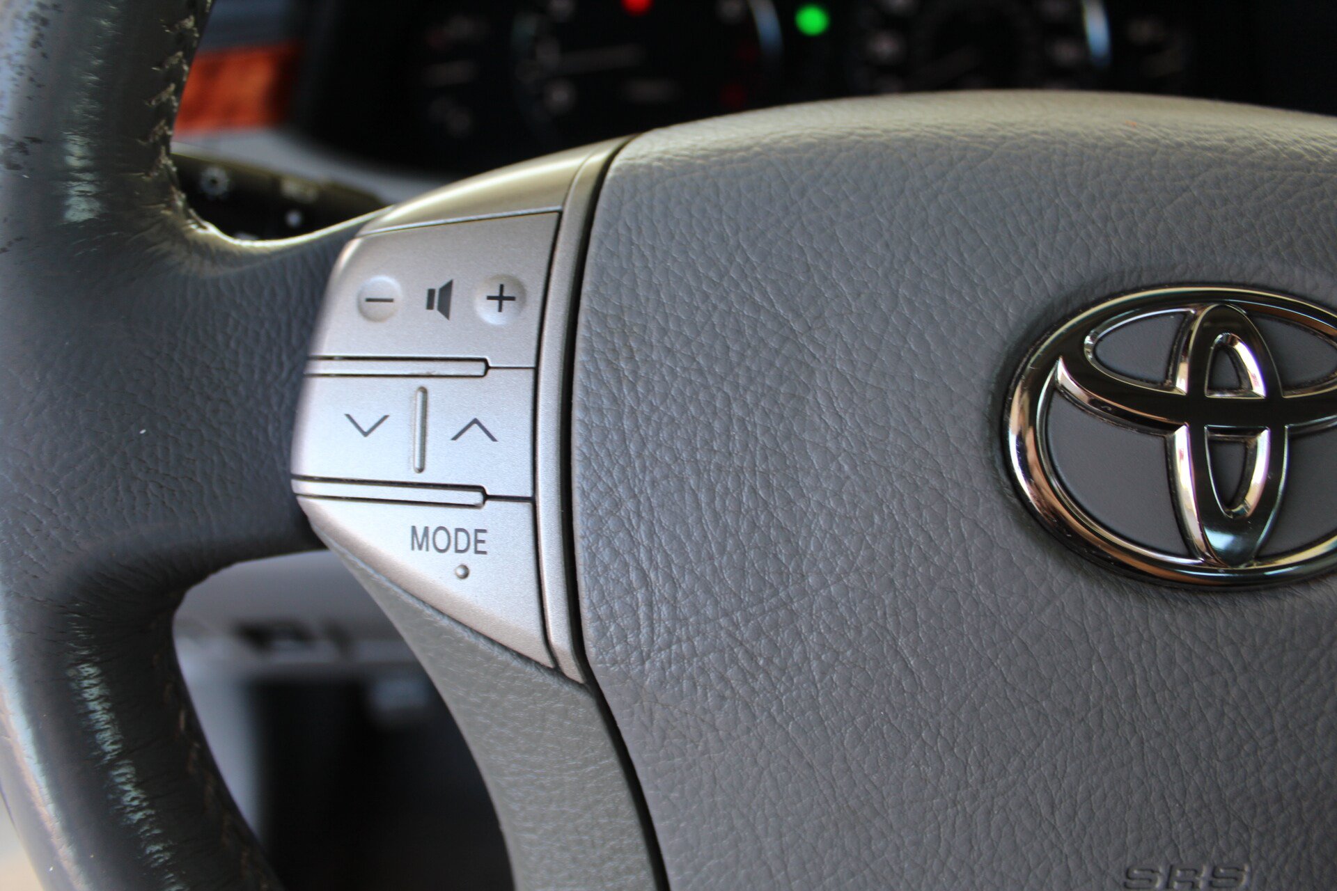 Used 2007 Toyota Avalon Limited FWD image 31
