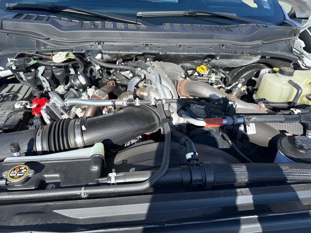 Used 2024 Ford F250 4x4 Crew Cab Super Duty image 27
