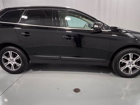 Used 2012 Volvo XC60 T6 AWD/4WD image 4