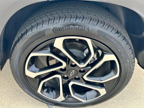 Used 2024 Chevrolet Trax RS w/ Sunroof Package image 23
