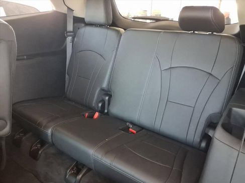 Used 2020 Buick Enclave Avenir w/ Avenir Technology Package FWD image 18