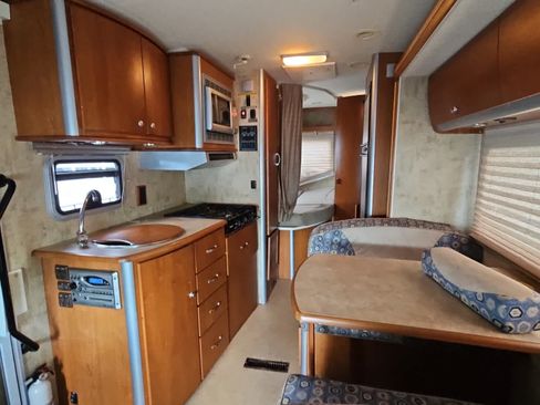 Used 2006 Dodge Sprinter 3500 image 5