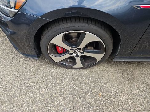 Used 2019 Volkswagen GTI S FWD image 3