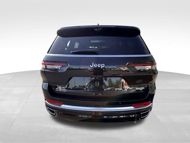 Used 2023 Jeep Grand Cherokee L Summit w/ Advanced Protech Group IV AWD/4WD image 7