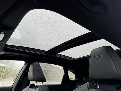 Used 2023 Lexus RX 500h F Sport image 32