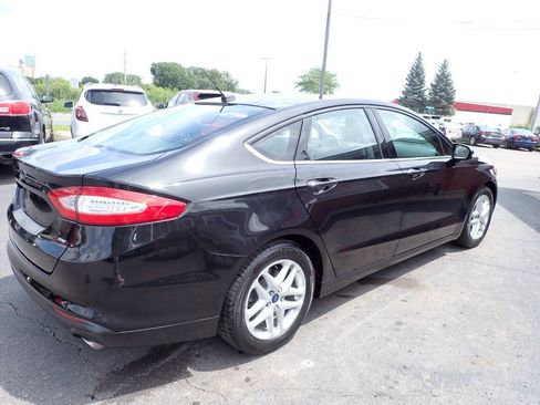Used 2014 Ford Fusion SE FWD image 6