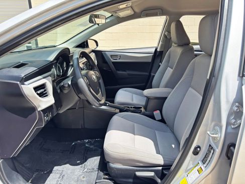 Used 2014 Toyota Corolla LE FWD image 14