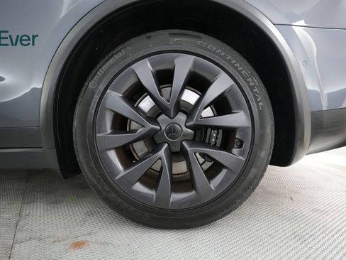 Used 2023 Tesla Model X image 9