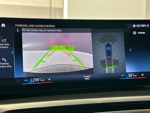 Used 2023 BMW i4 eDrive35 w/ Premium Package RWD image 19