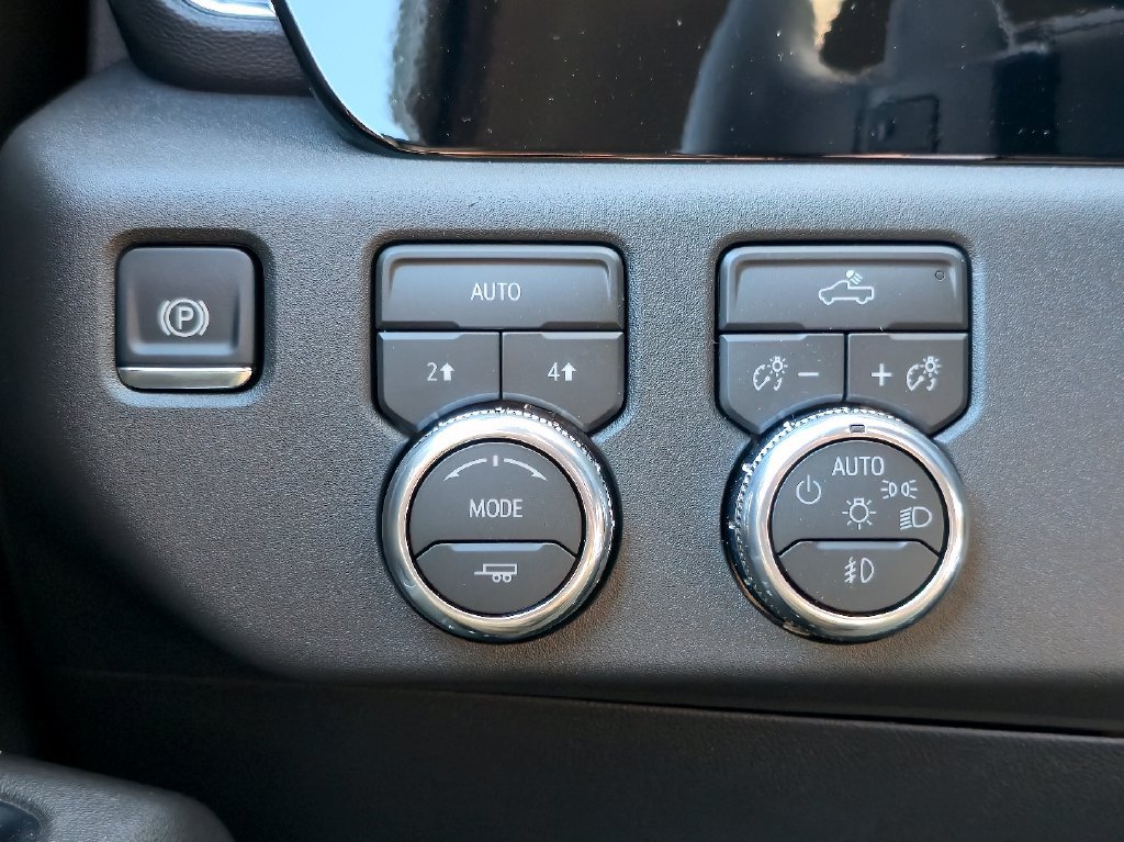 New 2026 GMC Sierra 1500 Elevation w/ Preferred Package AWD/4WD image 18