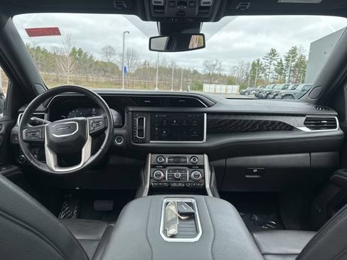 Used 2024 GMC Yukon XL Denali AWD/4WD image 20