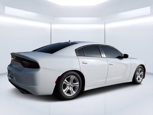 Used 2023 Dodge Charger SXT RWD image 3