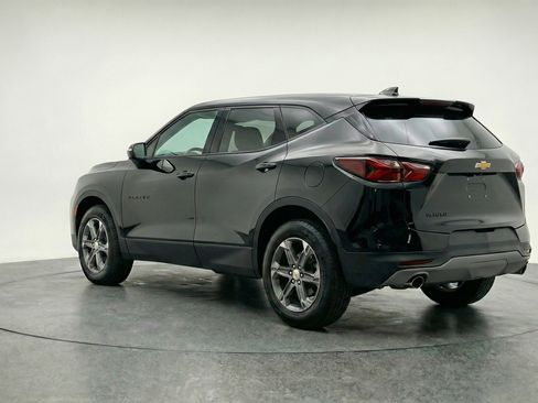 Used 2025 Chevrolet Blazer LT FWD image 6