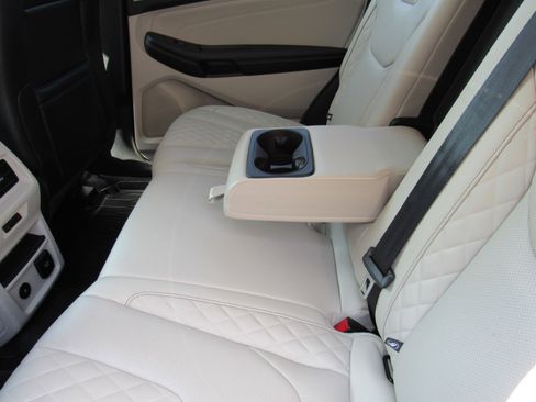 Used 2024 Ford Edge Titanium w/ Titanium Elite Package image 32