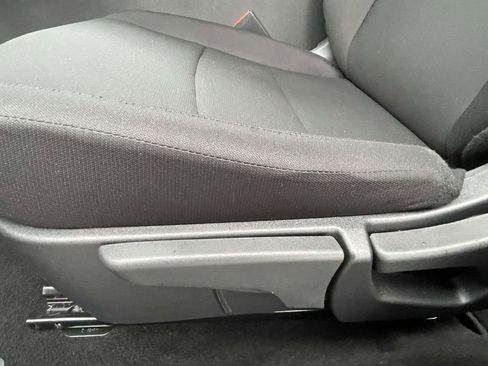 Used 2025 Nissan Sentra S image 12