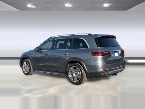 Used 2026 Mercedes-Benz GLS 450 4MATIC image 3