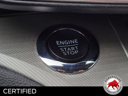 Used 2022 Ford Explorer XLT w/ Equipment Group 202A RWD image 38