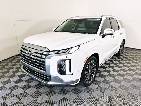 Used 2024 Hyundai Palisade Calligraphy AWD/4WD image 7
