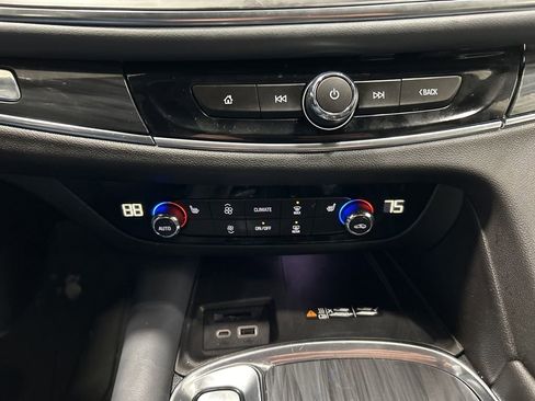 Used 2023 Buick Enclave Essence w/ Sport Touring Edition image 21