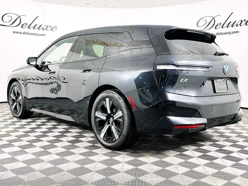 Used 2023 BMW iX xDrive50 w/ Premium Package image 4