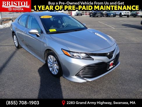 Used 2020 Toyota Camry LE image 1