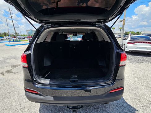 Used 2016 Kia Sorento FWD w/ LX Convenience Package image 12
