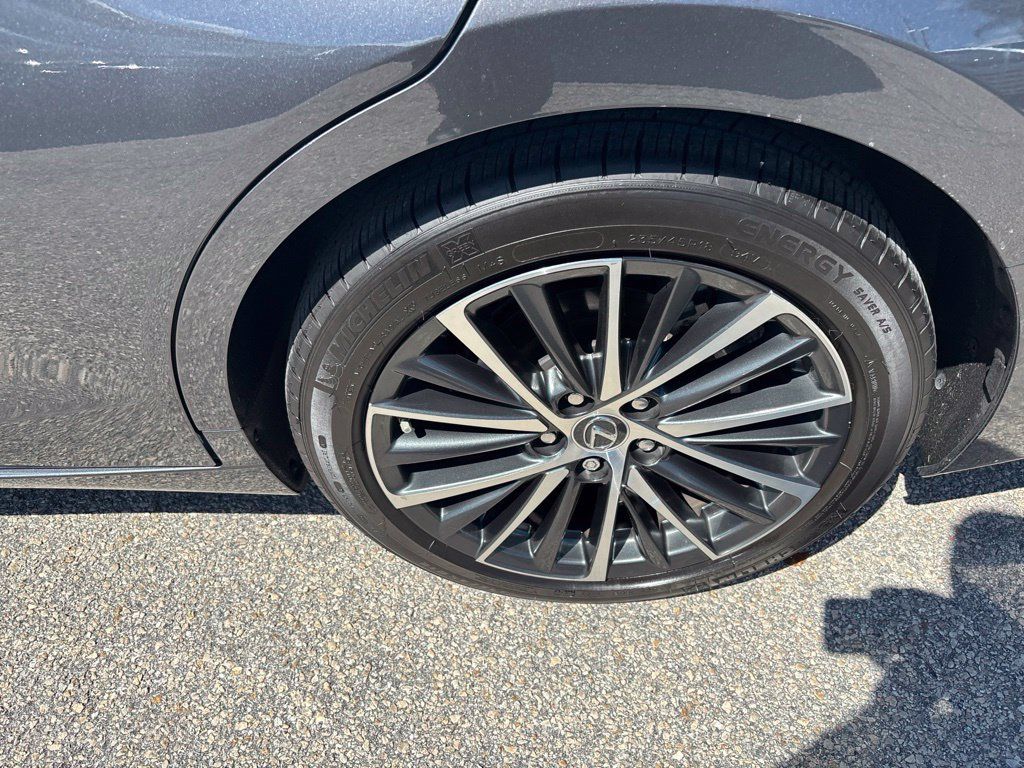 Used 2023 Lexus ES 300h w/ Premium Package FWD image 12