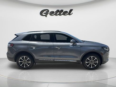 Used 2023 Lincoln Nautilus AWD w/ Premium Package image 4