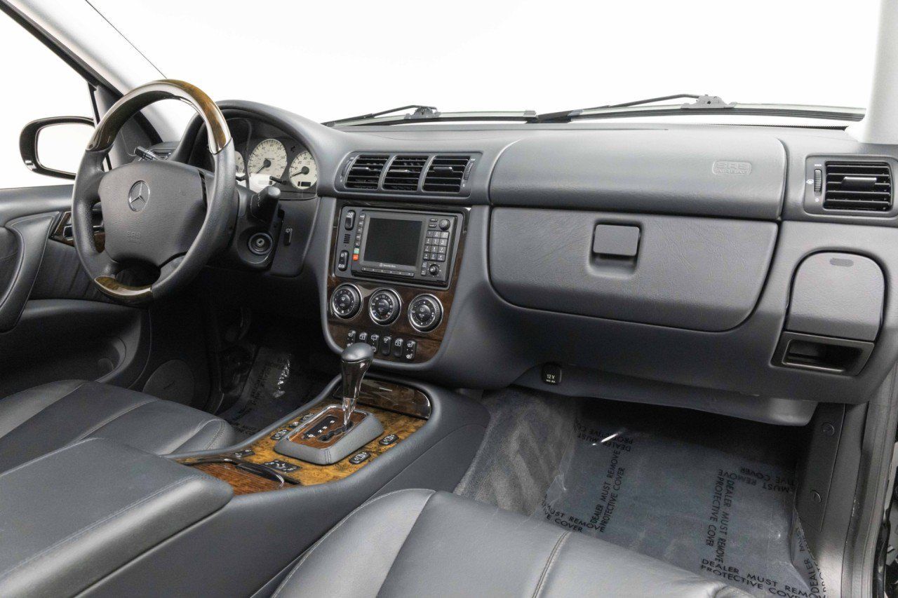 Used 2002 Mercedes-Benz ML 55 AMG 4MATIC image 2