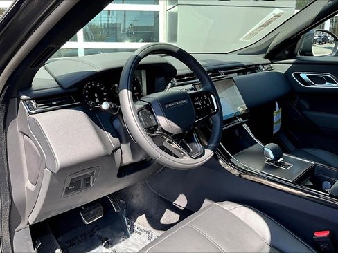 New 2026 Land Rover Range Rover Velar Dynamic SE image 6