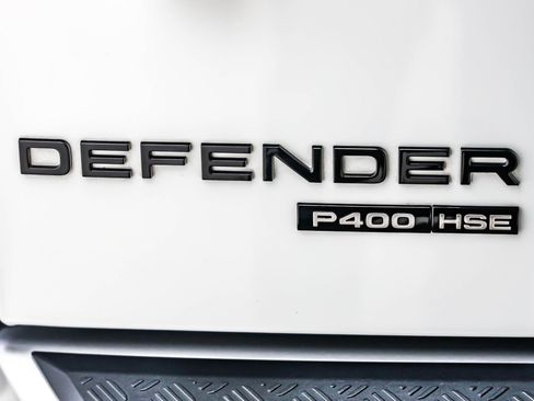 Used 2020 Land Rover Defender 110 HSE image 9