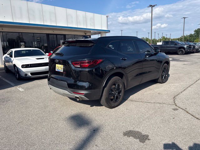Used 2023 Chevrolet Blazer LT w/ Midnight/Sport Edition FWD image 3
