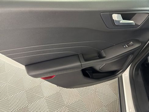 Used 2022 Ford Escape SEL w/ Technology Package image 27