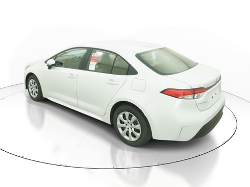 New 2026 Toyota Corolla LE image 5