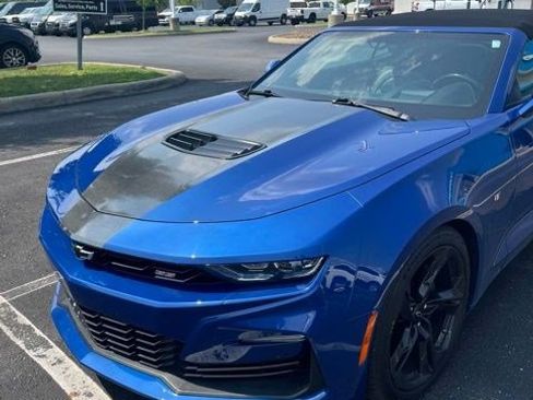 Used 2020 Chevrolet Camaro SS RWD image 16