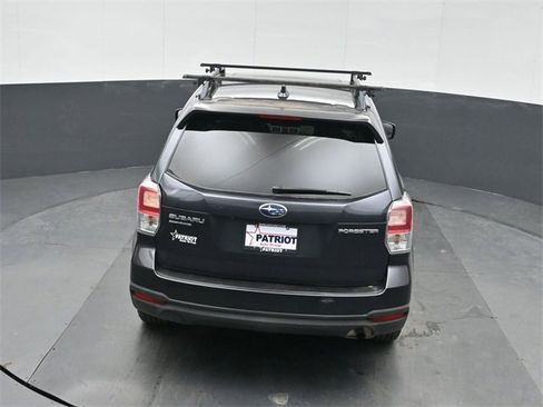Used 2017 Subaru Forester 2.5i Premium image 32