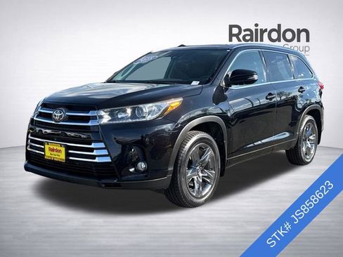 Used 2018 Toyota Highlander Limited Platinum image 3
