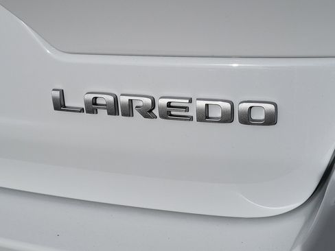 New 2025 Jeep Grand Cherokee Laredo w/ Trailer Tow Package image 26