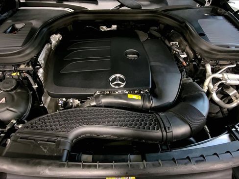 Used 2021 Mercedes-Benz GLC 300 4MATIC image 31