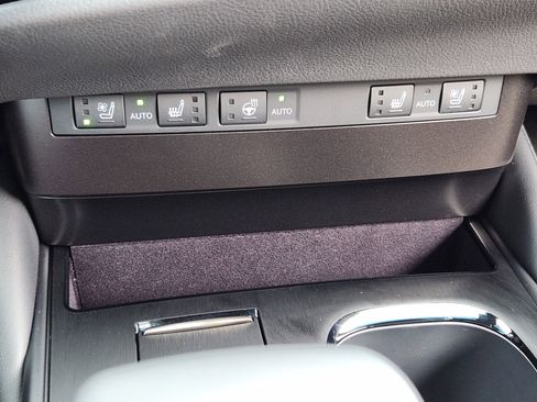 Used 2025 Lexus ES 350 w/ Premium Package image 21