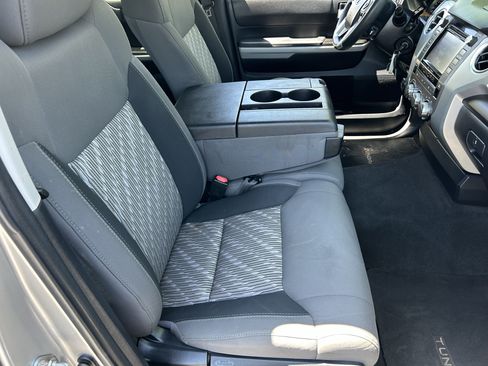 Used 2019 Toyota Tundra SR5 AWD/4WD image 9