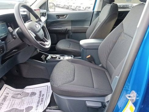 New 2025 Ford Maverick XL image 15