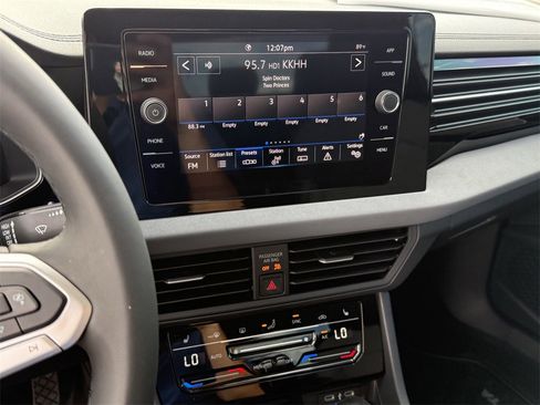 New 2026 Volkswagen Jetta SE image 18