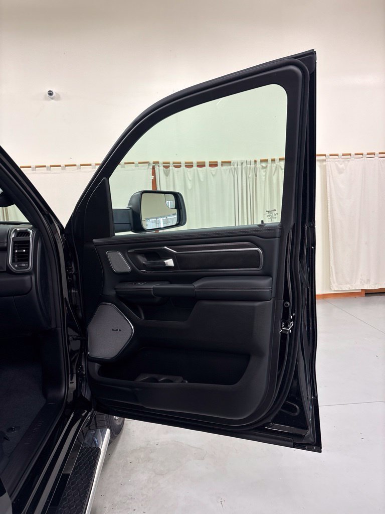 New 2027 RAM 1500 Laramie AWD/4WD image 23