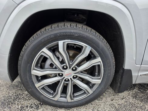 Used 2020 GMC Terrain Denali w/ Denali Premium Package FWD image 16