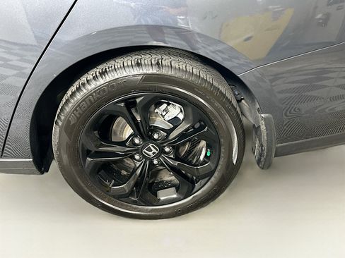 Used 2025 Honda Accord SE image 11